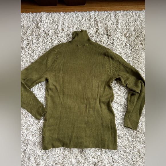 COLLUSION turtle neck - Picture 3 of 3